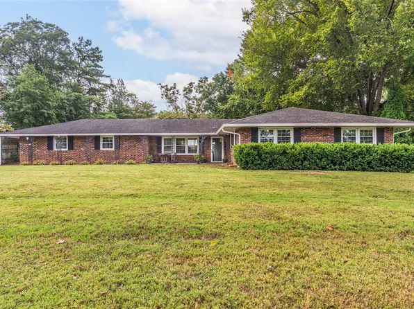 4617 Maple Ln, Bowling Green, KY 42101