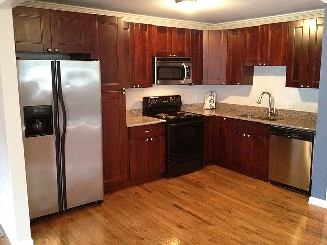 1st image of 600 N Queen St #B