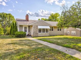 2721 Pelham Rd, Rockford, IL 61107