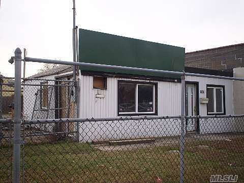 1st image of 1141 Hempstead Tpke