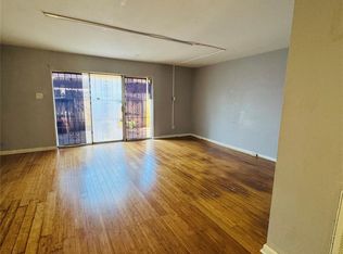 7913 Grove Ridge Dr, Houston, TX 77061