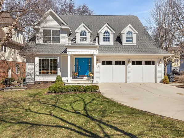 148 Jane Ct, Clarendon Hills, IL 60514