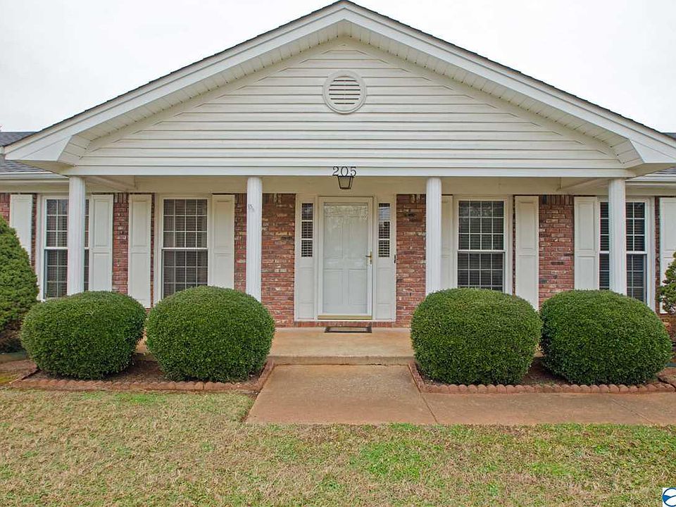 1st image of 205 Constitution Dr