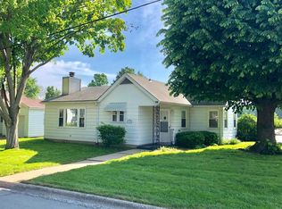 809 Lemon St, Highland, IL