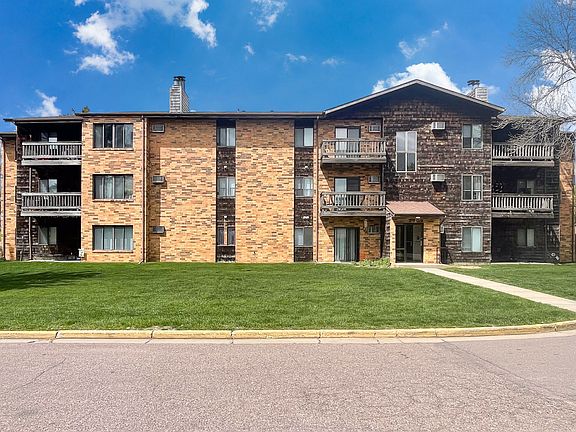 2nd image of 2601 S Kiwanis Ave APT 101
