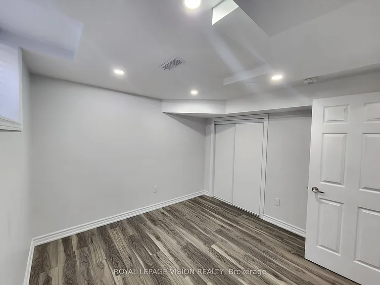 125 Hearne Cres — Photo 6