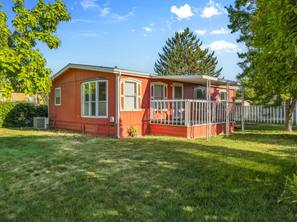 6850 Downing Rd Spc 65A, Central Point, OR 97502