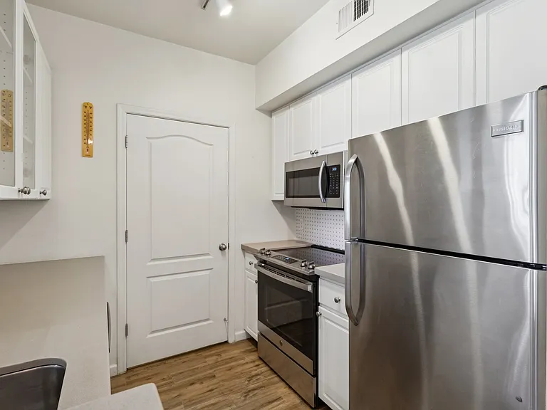 1701 E Colter St #182 — Photo 24