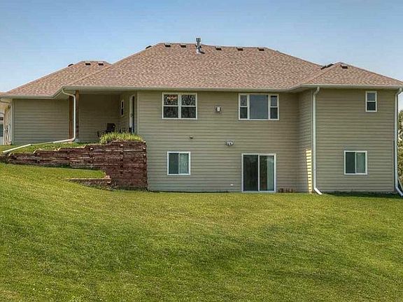 5th image of 1419 Golden Hills Dr
