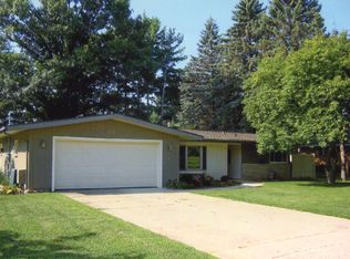 905 Saginaw St, Vassar, MI 48768