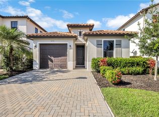 8793 Madrid Cir, Naples, FL 34104