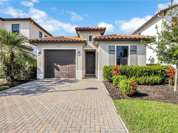 8793 Madrid Cir, Naples, FL 34104
