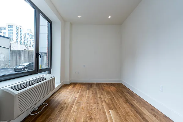 Rented by Nooklyn NYC LLC | media 54