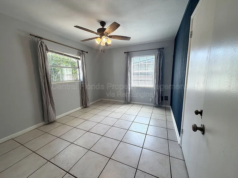 1947 Summerfield Rd — Photo 11