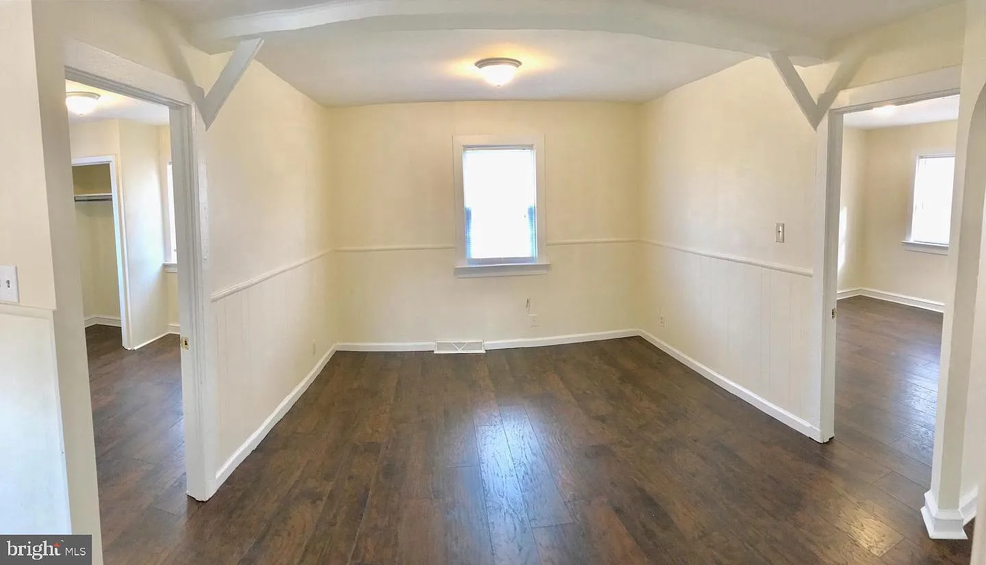 2 bed, 1.0 bath, 1632 sqft, $1,700 — Photo 4