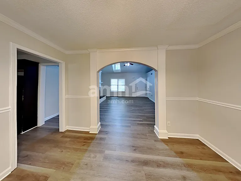 321 Winchester Way — Photo 5
