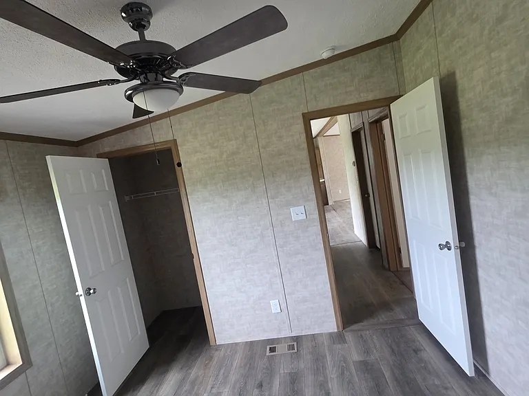 9091 Williams Rd — Photo 22