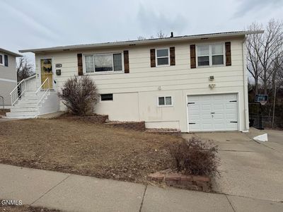 2914 E Avenue C, Bismarck, ND, 58501