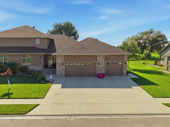 525 Stewart Dr, Aberdeen, SD 57401