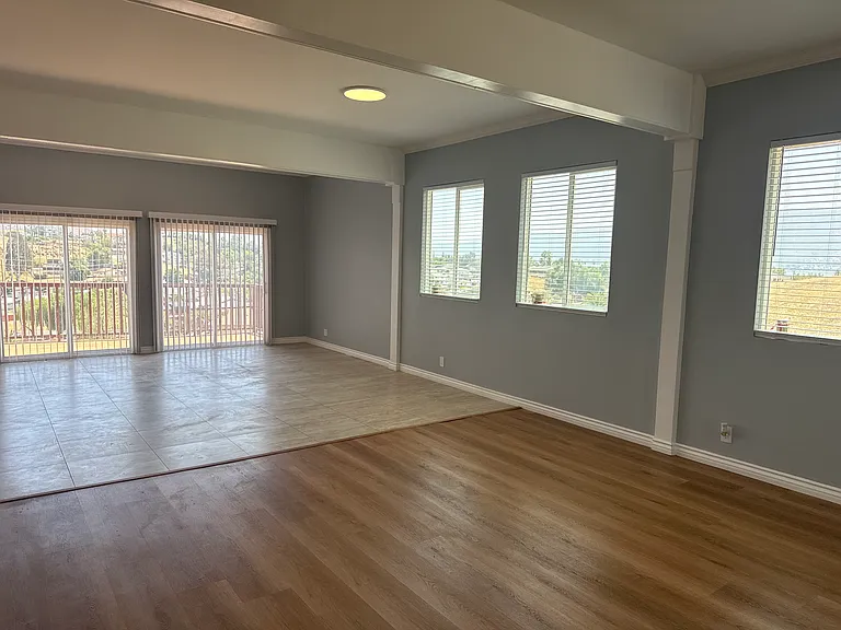 30400 Morton Ave — Photo 14
