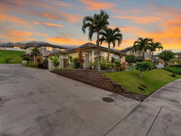 32 Kinohi Loa St, Wailuku, HI 96793