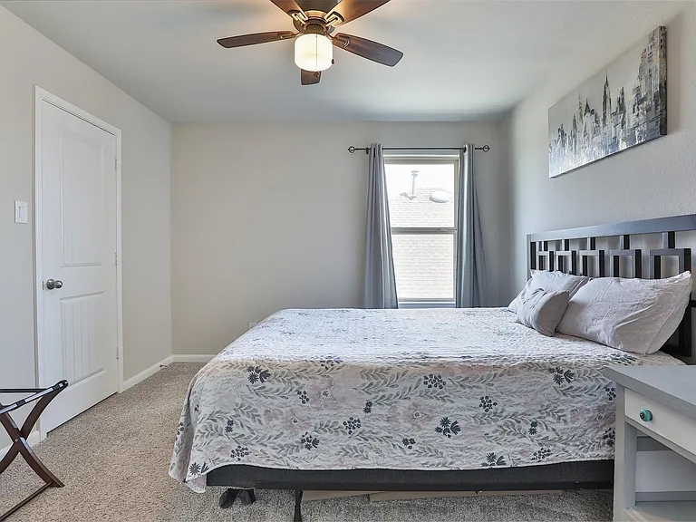 2810 Bluesage Bluff Dr — Photo 28