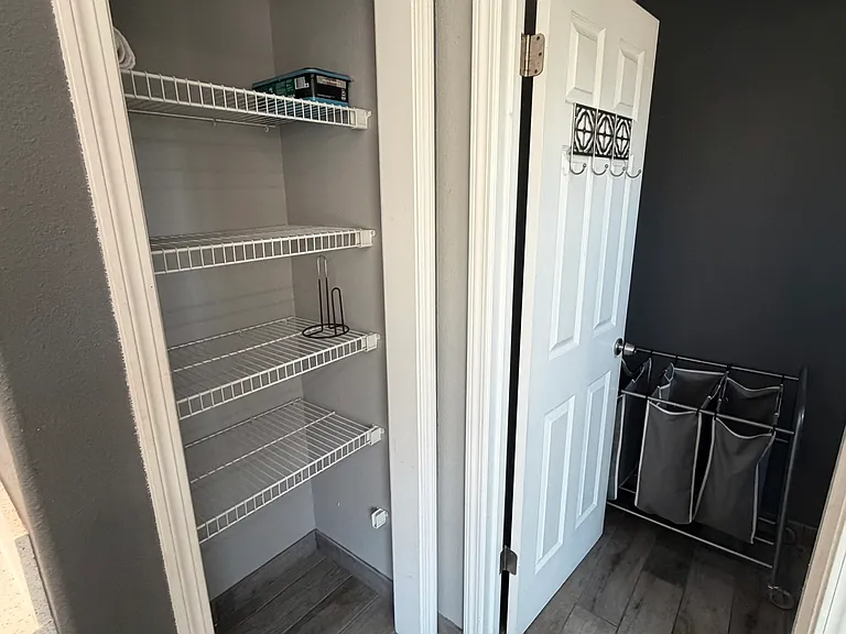 798 Century Ln — Photo 31