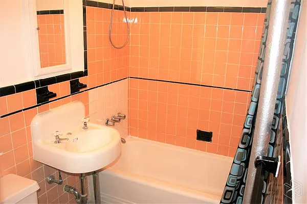 Rented by Halstead Real Estate | media 15