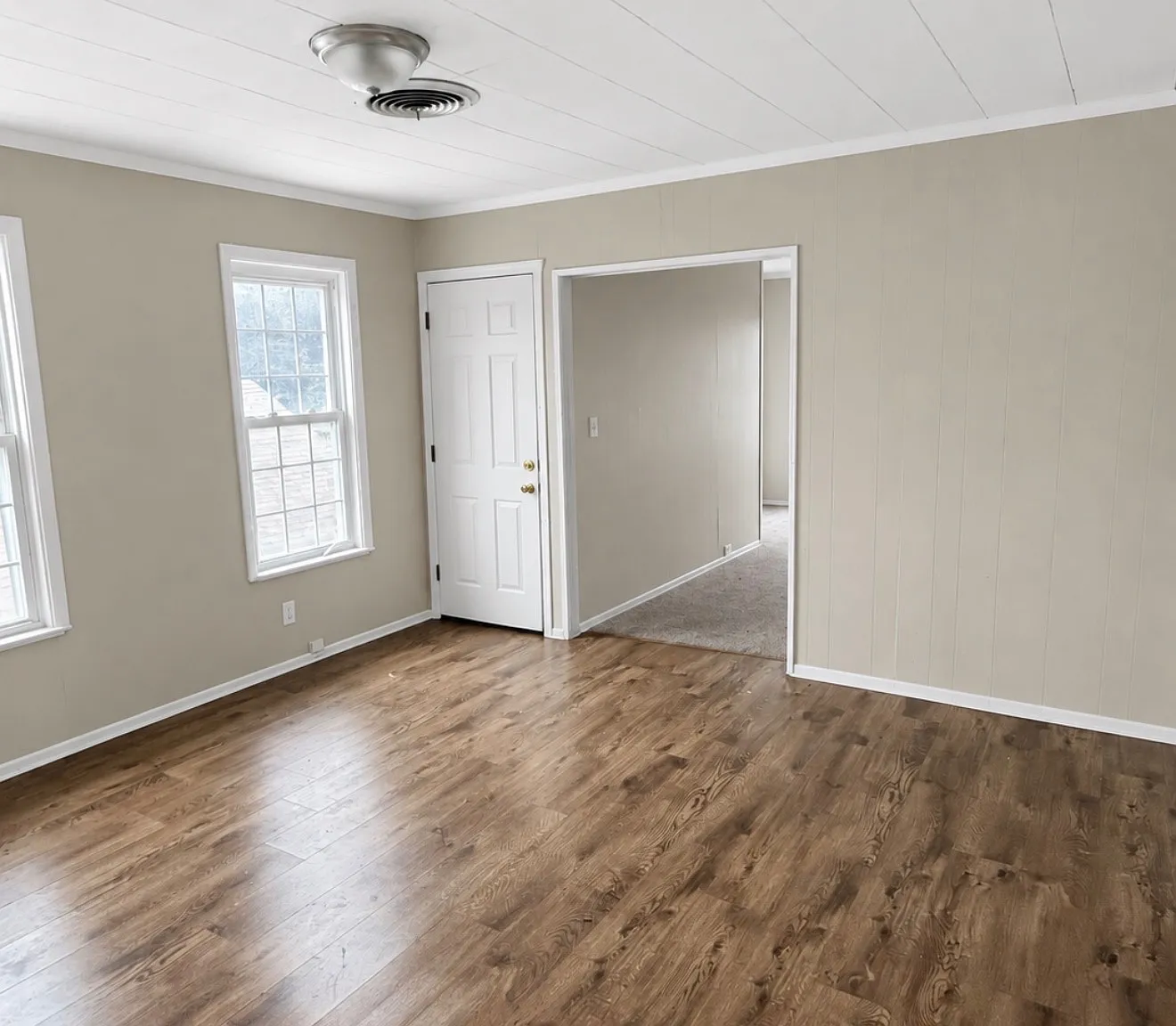 1233 W. Monroe Street - Upper — Photo 4