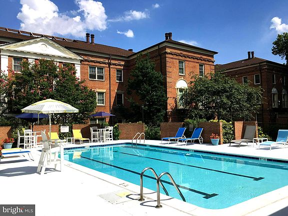 4th image of 1203 N Pitt St APT 3C