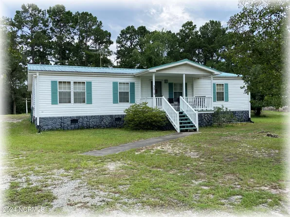 3215 High Meadows Drive SW, Shallotte, NC 28470