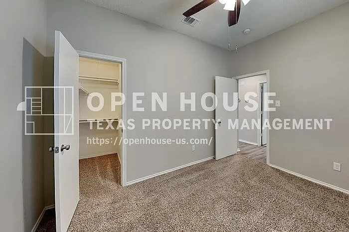 6928 Brixham Dr — Photo 12