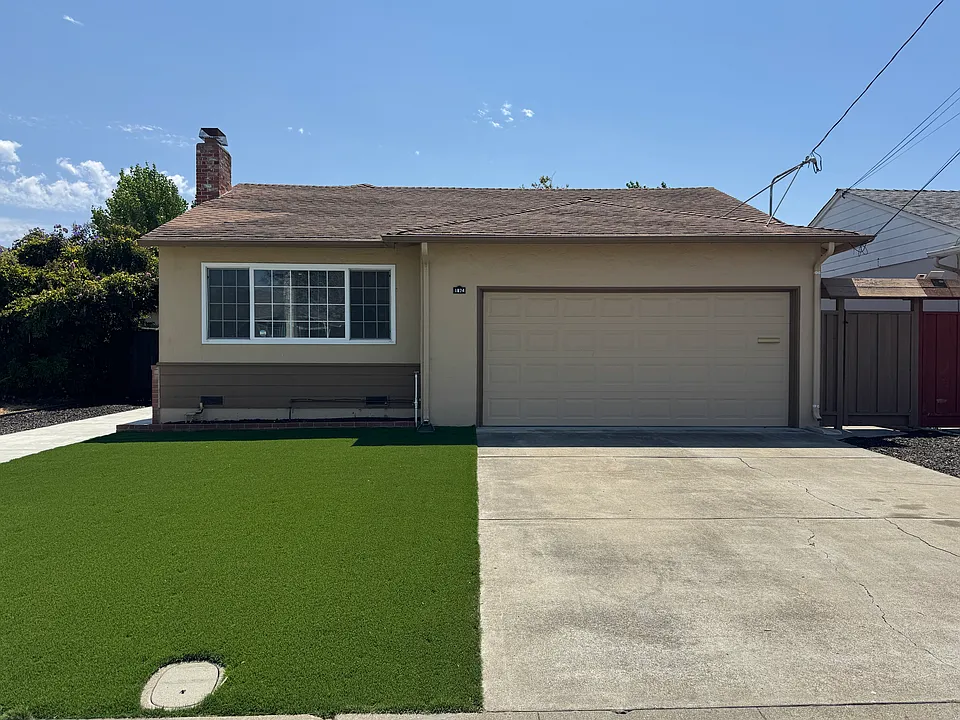 1874 Bandoni Ave