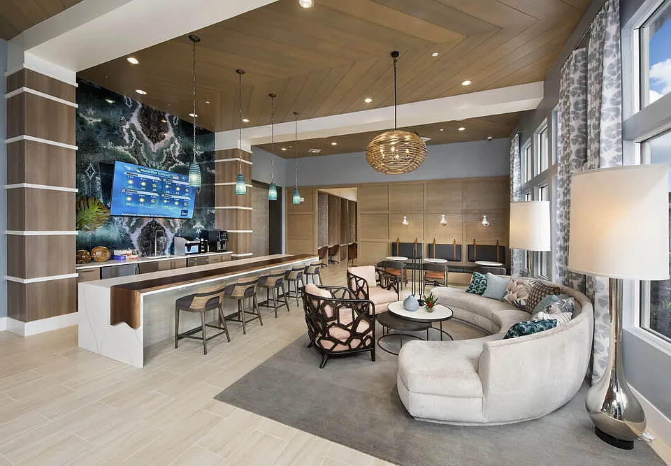 Sur Lake Buena Vista apartments community photo