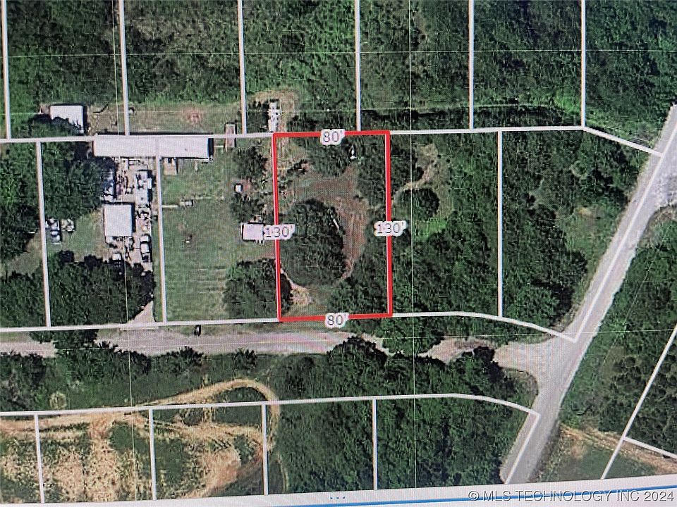 2nd image of 3 Lakeview Ln