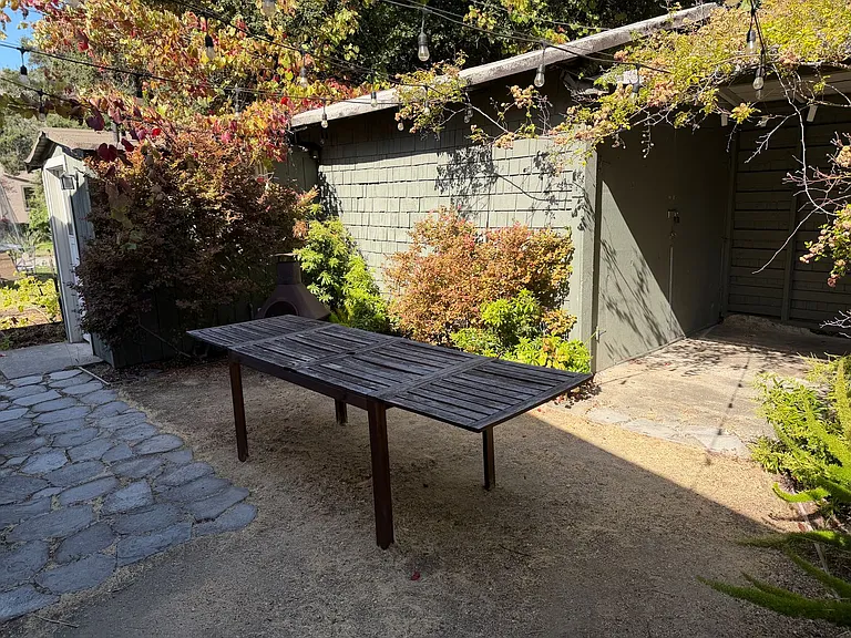 Miles Complex — Photo 21