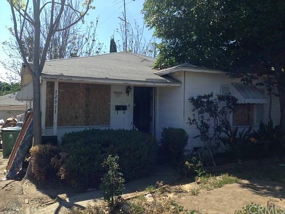 2nd image of 12911 Borden Ave