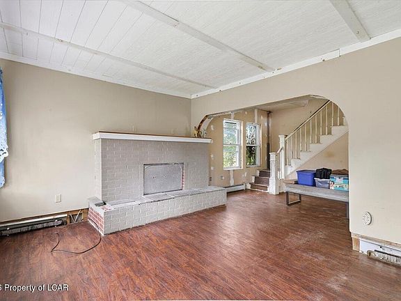2nd image of 558 Martzville Rd