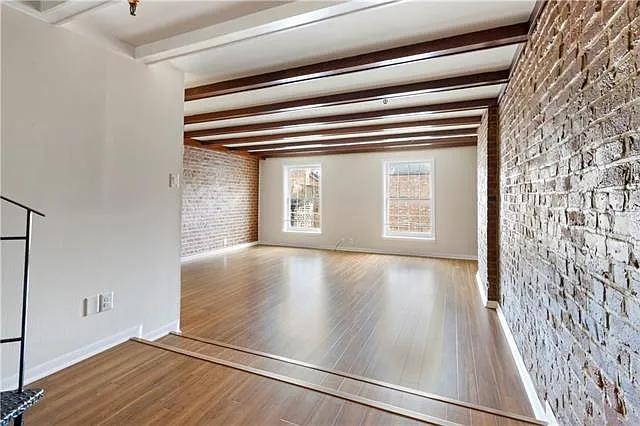 Building Photo - 525 Conti St #3