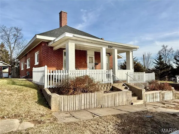 604 Olive St, Hannibal, MO 63401