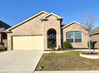 2421 Red Draw Rd, Fort Worth, TX 76177