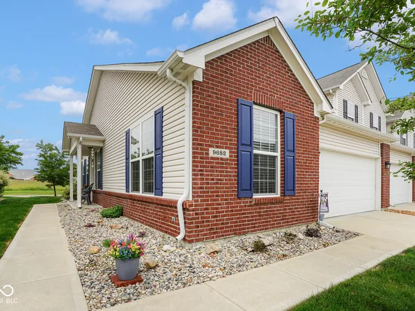 9682 Angelica Dr, Noblesville, IN 46060