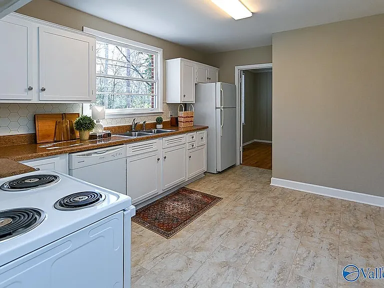 3606 Lakewood Rd NW — Photo 16