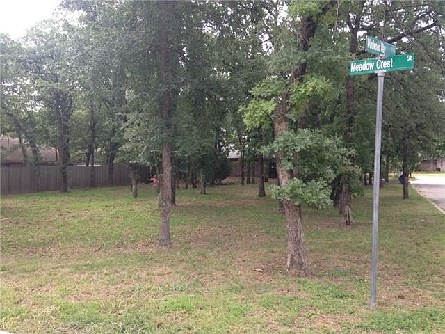 2nd image of 412 Meadowcrest Dr