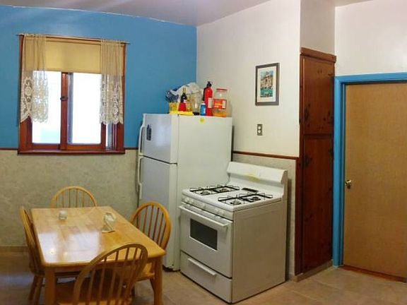 4th image of 2158 42nd St #1