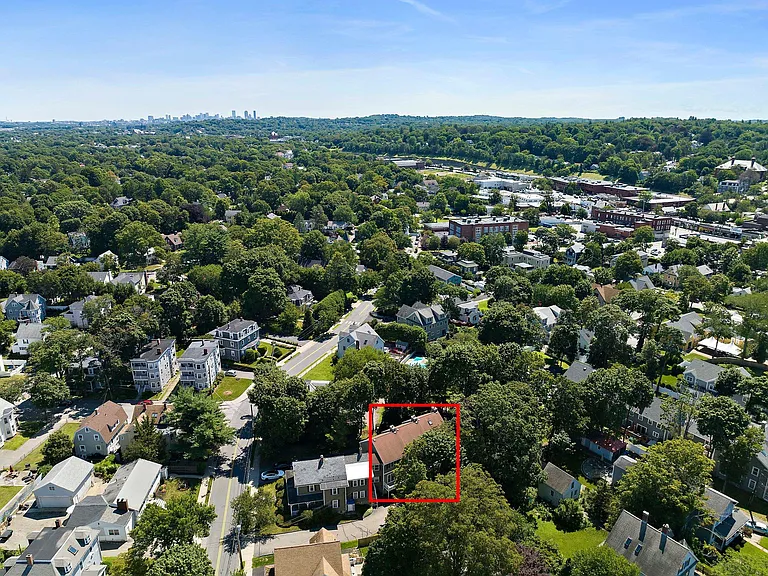 52 River St — Photo 26