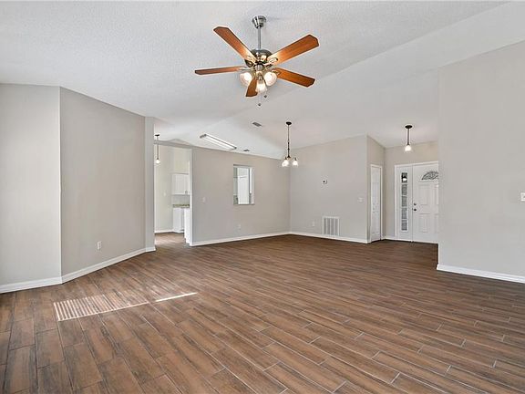 4th image of 2967 Carmela St