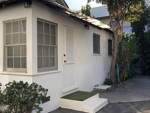 3rd image of 4206 Arch Dr #3