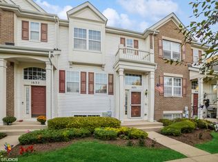 1635 Sandcastle Ln, Hampshire, IL 60140