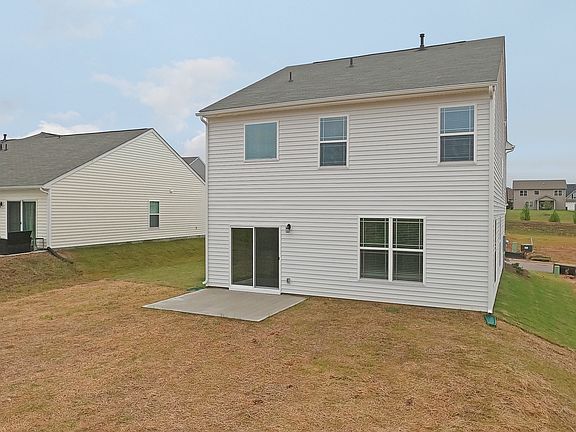 These photos are representative of this floor plan, but all options may not be available in every co